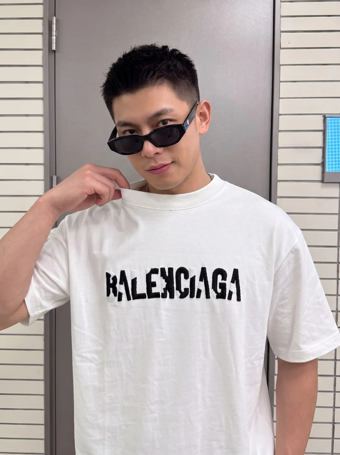 P100✨🔥 [BALENCIAGA] 2026FW short-sleeved T-shirt Premium 26s double yarn 300g fabric embroidery fraying process Color: Black White Red Size: S M L XL 2XL